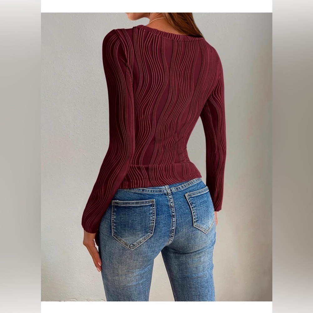 🆕Fashion Long Sleeve Crewneck Blouse - Picture 2 of 3